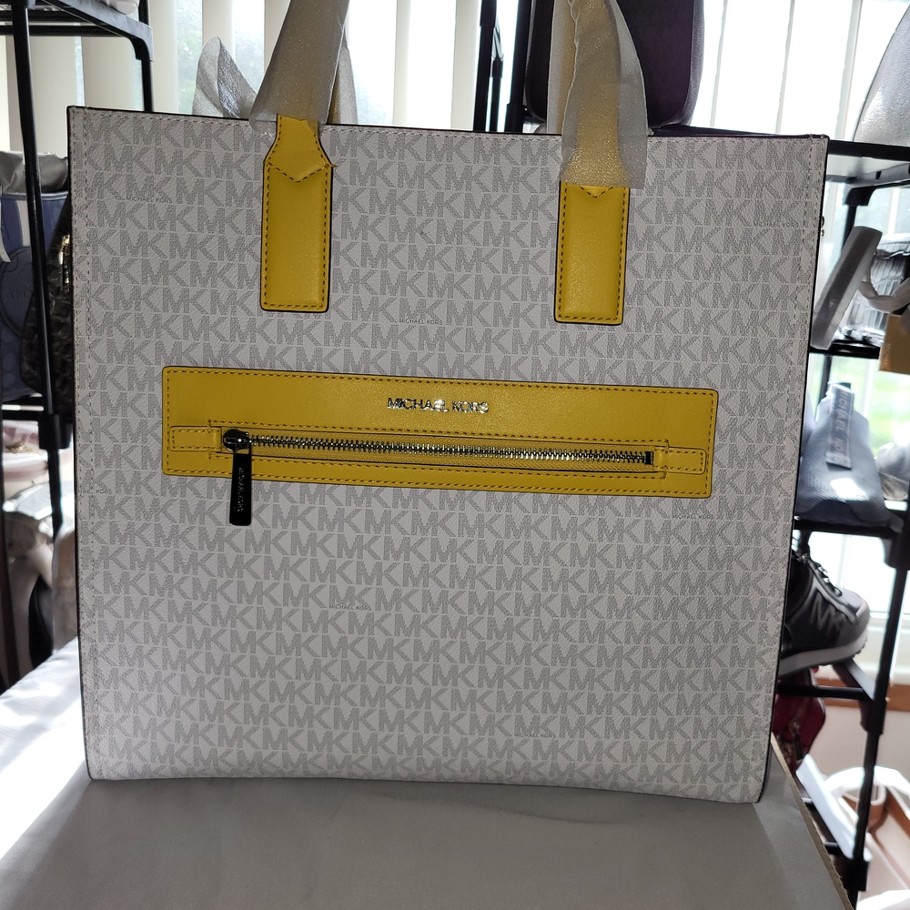 Michael Kors Kenly Large North South Tote  -  Citrus/Multi